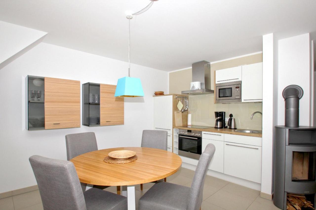 Strandnahe Fewo Mit Balkon, Gratis Nutzung Vom Ahoi Erlebnisbad Und Sauna In Sellin - Rex Rugia Fewo 30-6 Lobbe Quarto foto